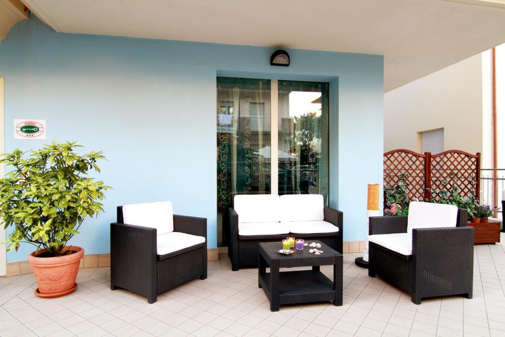 Residence Blu Marine Rimini Eksteriør bilde